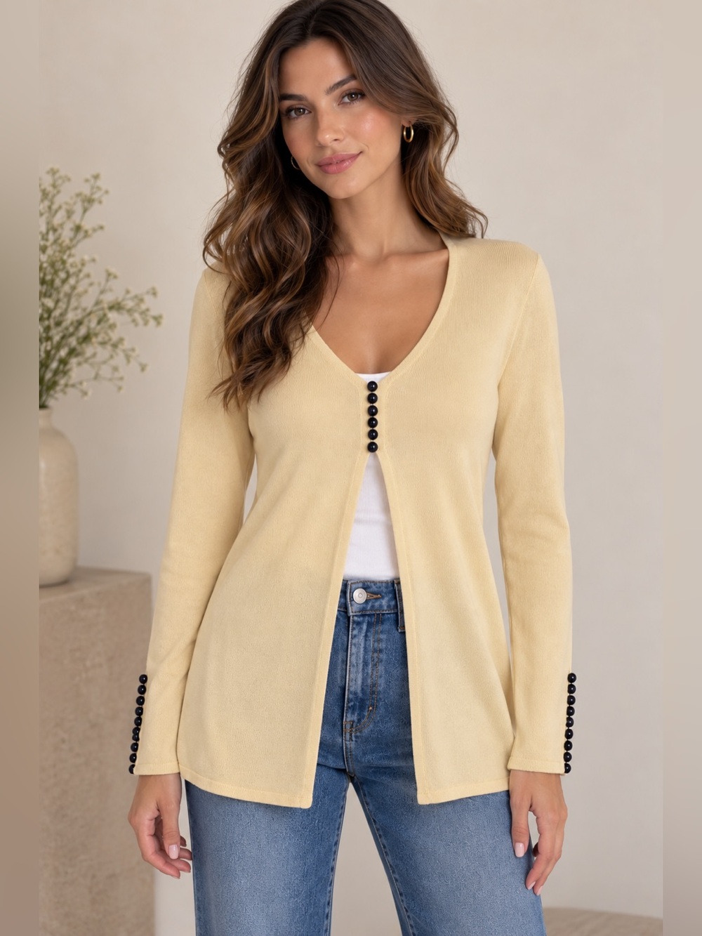 Fendi Vintage Cream Knit Cardigan IT 38 Black Beaded Buttons Made in Italy